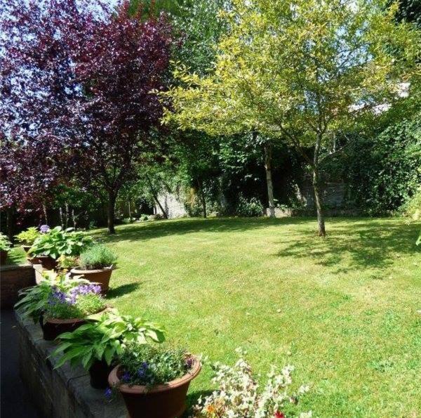 The Garden House B&B Knighton  Eksteriør billede
